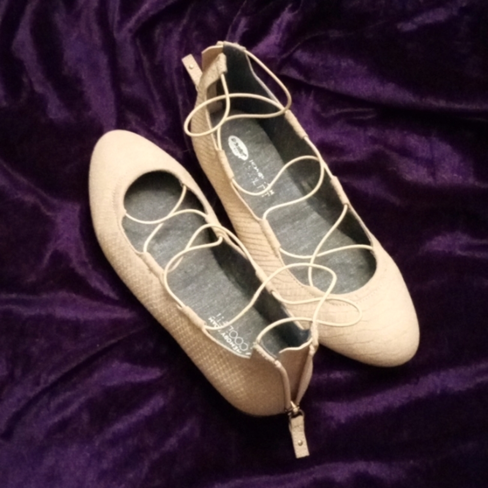 Like new flat shoes